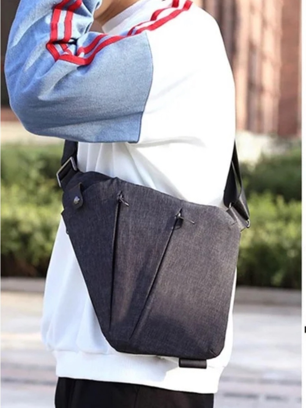 Wander Dark Gray Messenger Sling Bag